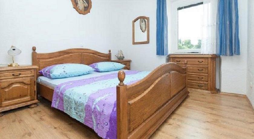 Apartments And Rooms Misic Trogir Quarto foto